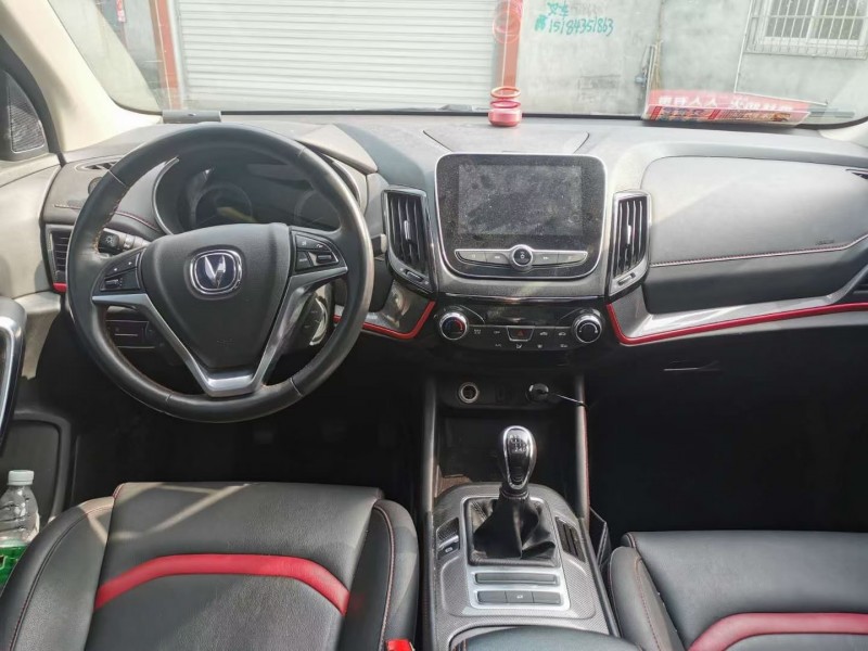 成都18年长安汽车CS555