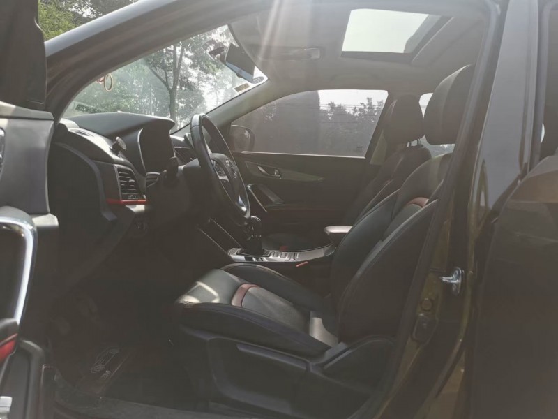 成都18年长安汽车CS554