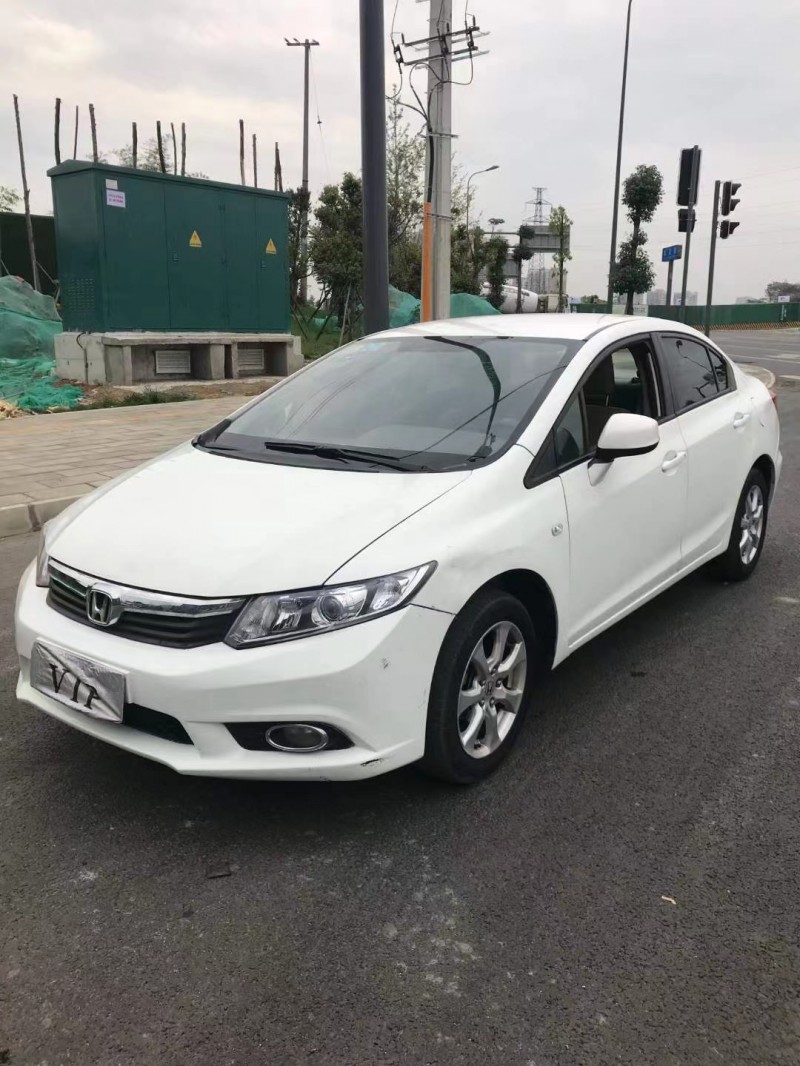 成都13年本田思域4