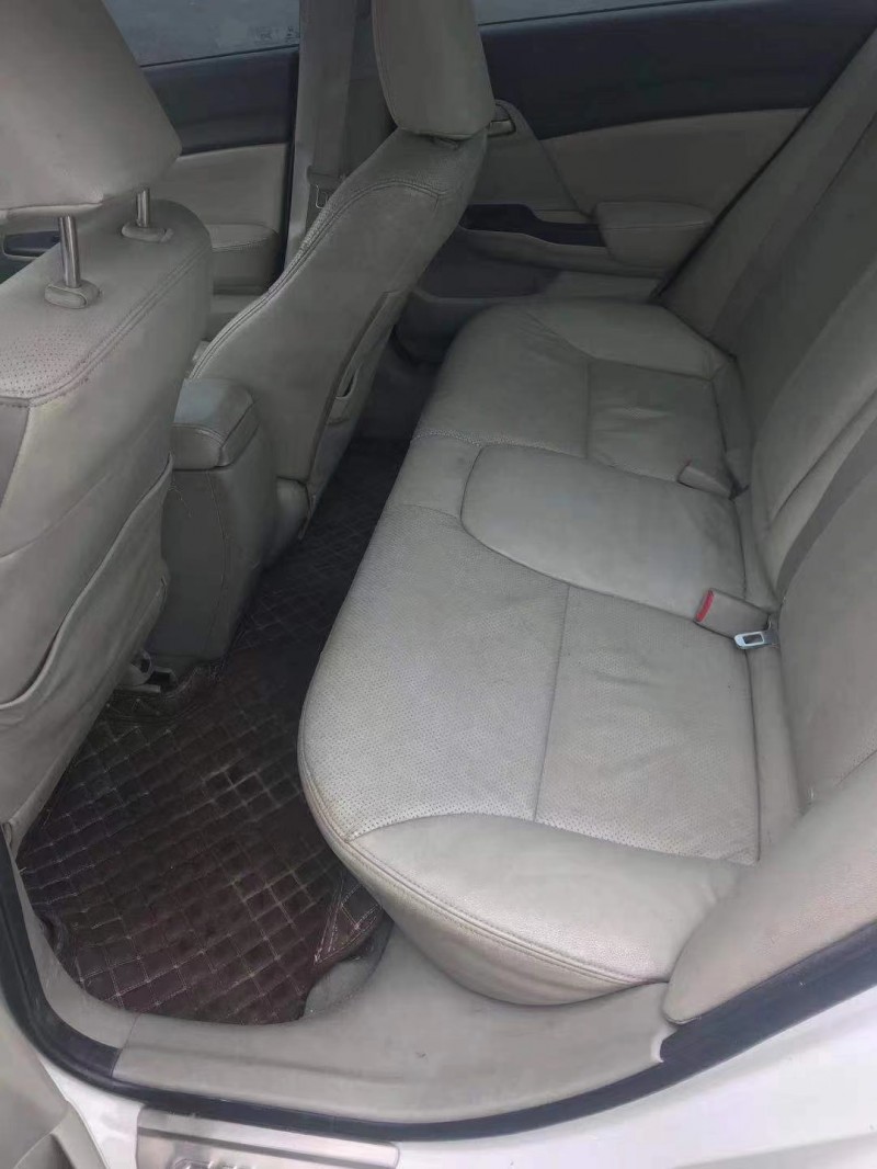 成都13年本田思域1