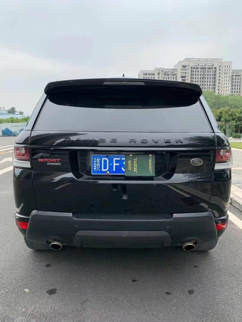 广州17年路虎揽胜运动8