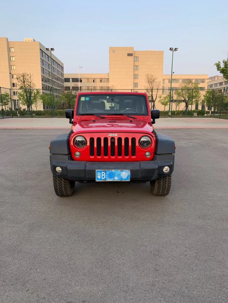 宿遷14年Jeep牧馬人1