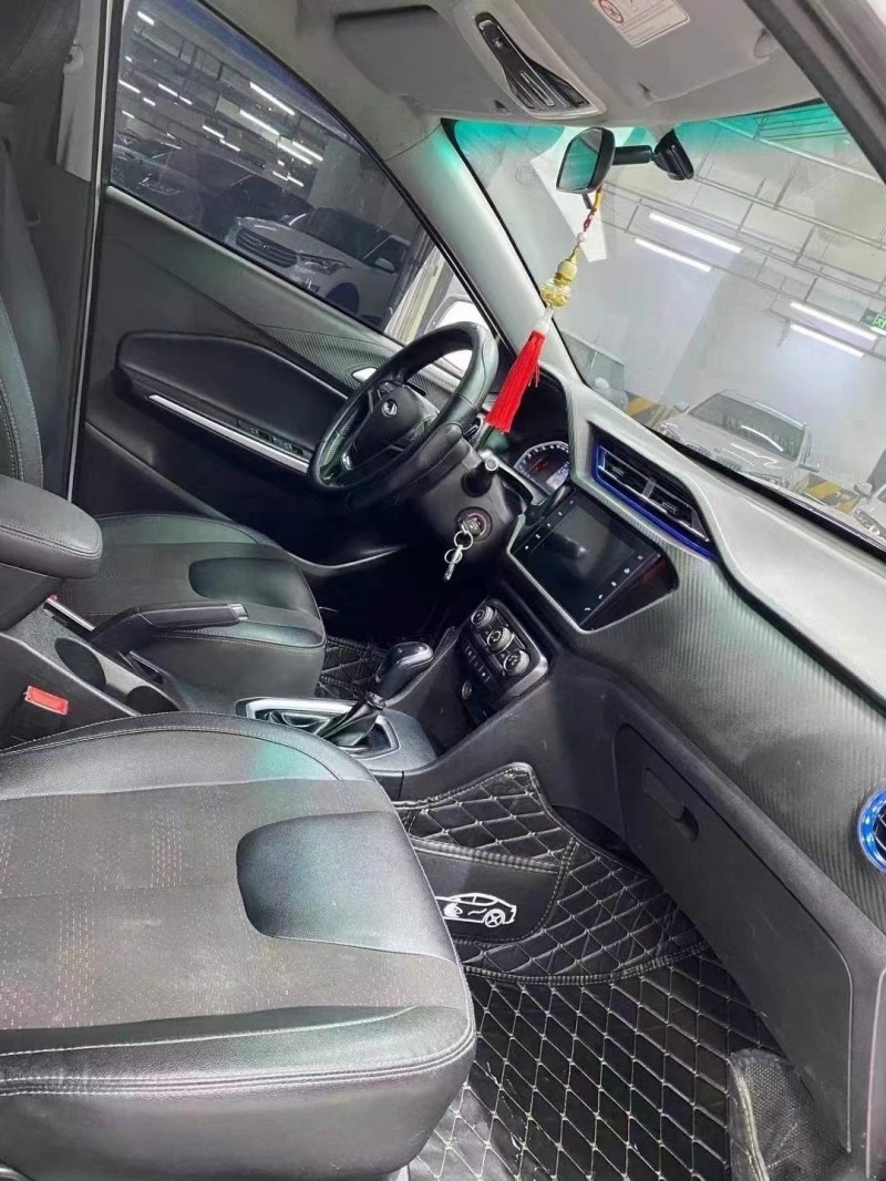 成都19年奇瑞瑞虎31