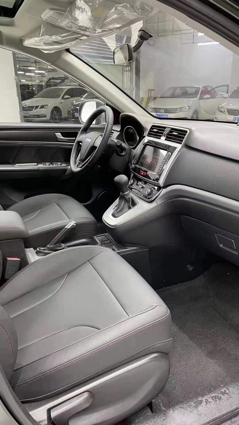 成都21年哈弗M64