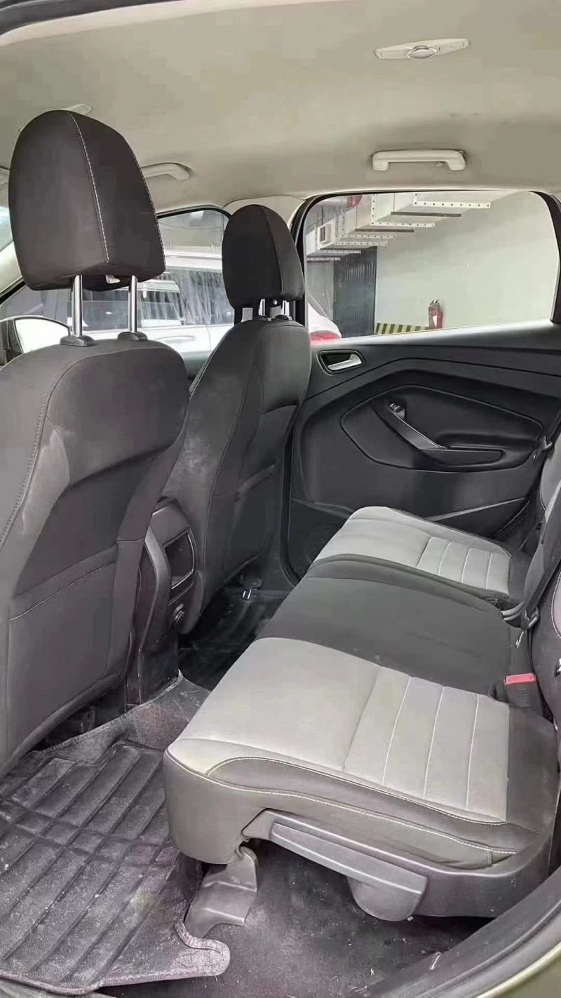 成都14年福特翼虎3