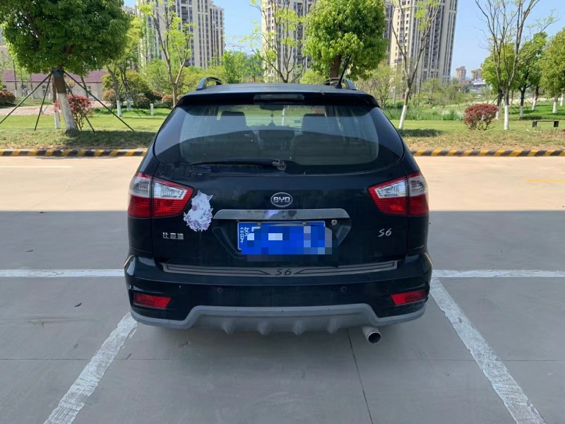 寧波12年比亞迪S68