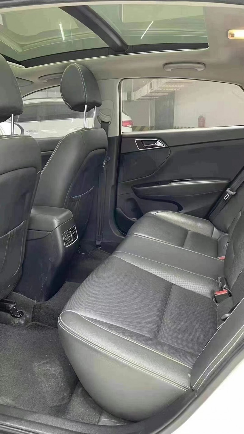 成都17年现代名图3