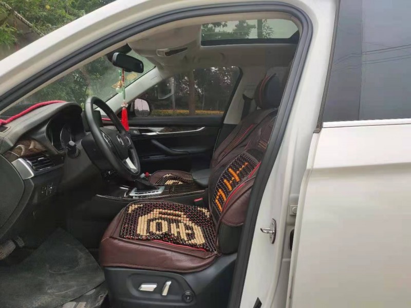 成都18年汉腾汽车X73