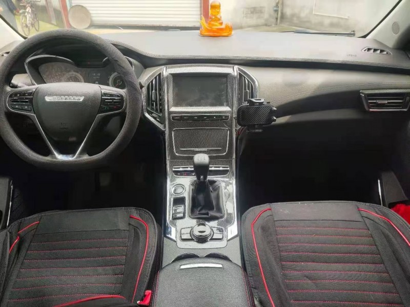 成都18年獵豹汽車CS95