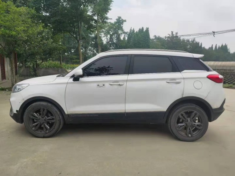 成都18年獵豹汽車CS98