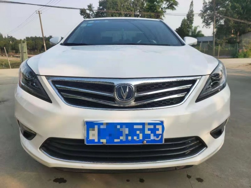 成都18年长安汽车逸动1