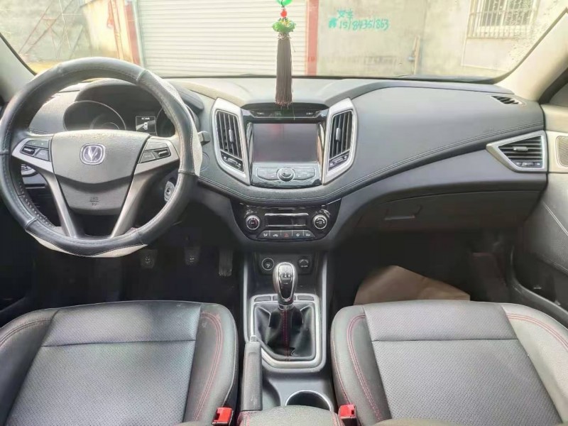 成都18年长安汽车逸动4