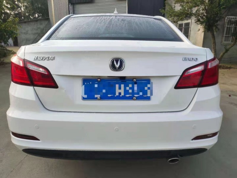 成都18年长安汽车逸动9