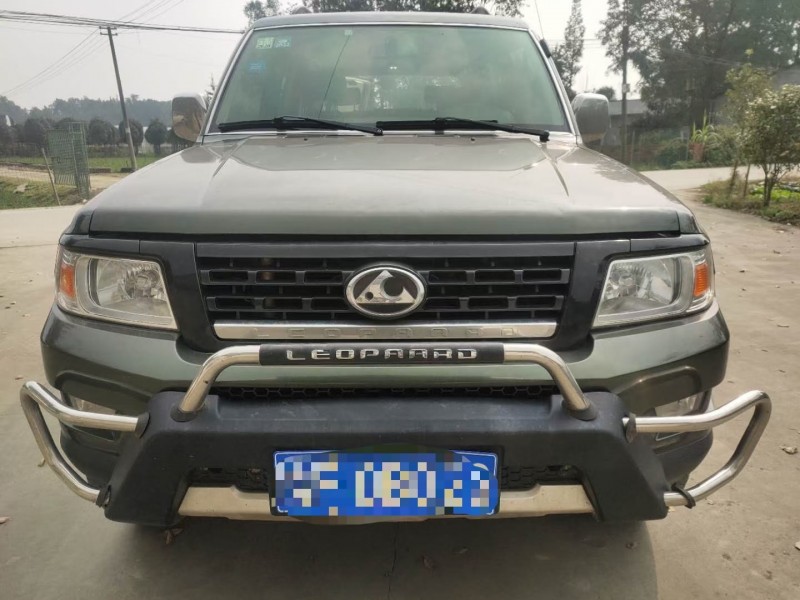 成都18年獵豹汽車Q61