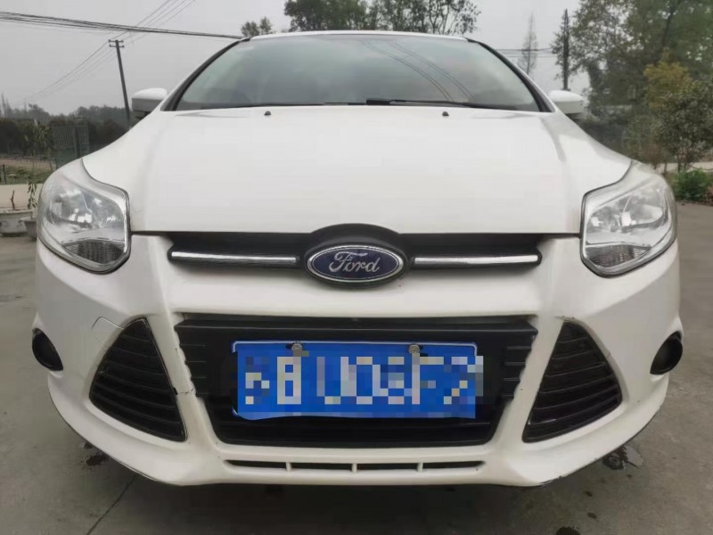 成都13年福特福克斯1