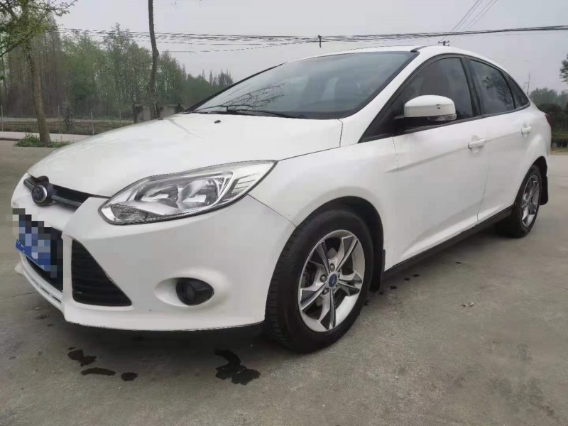 成都13年福特福克斯2