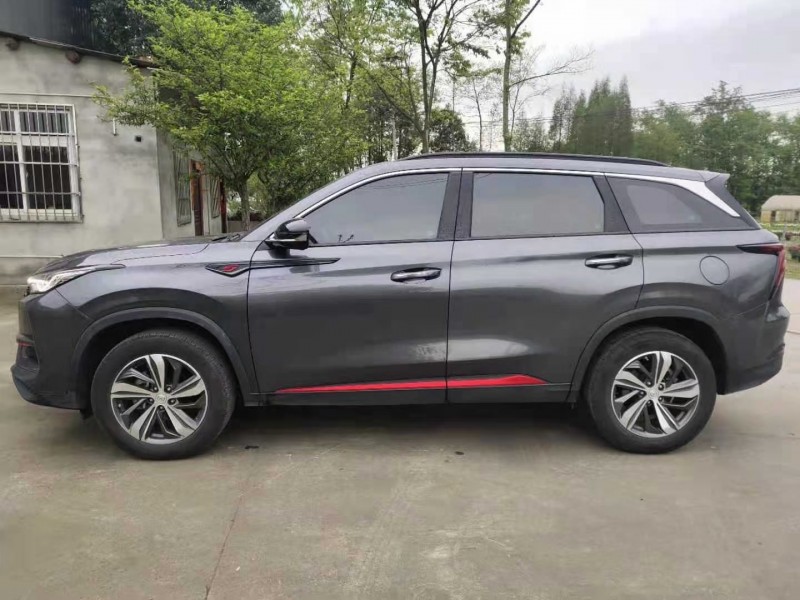 成都20年长安汽车CS755