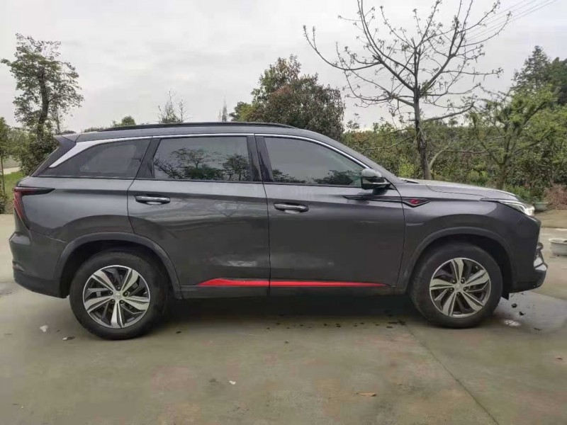 成都20年长安汽车CS759