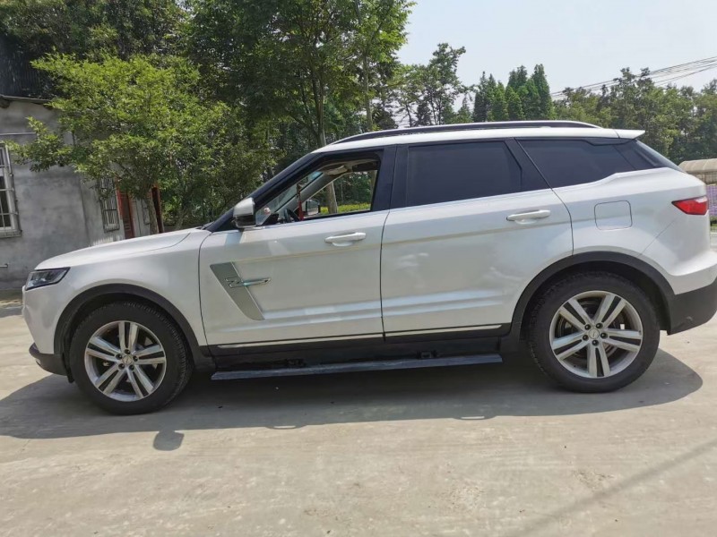 成都18年众泰T7005