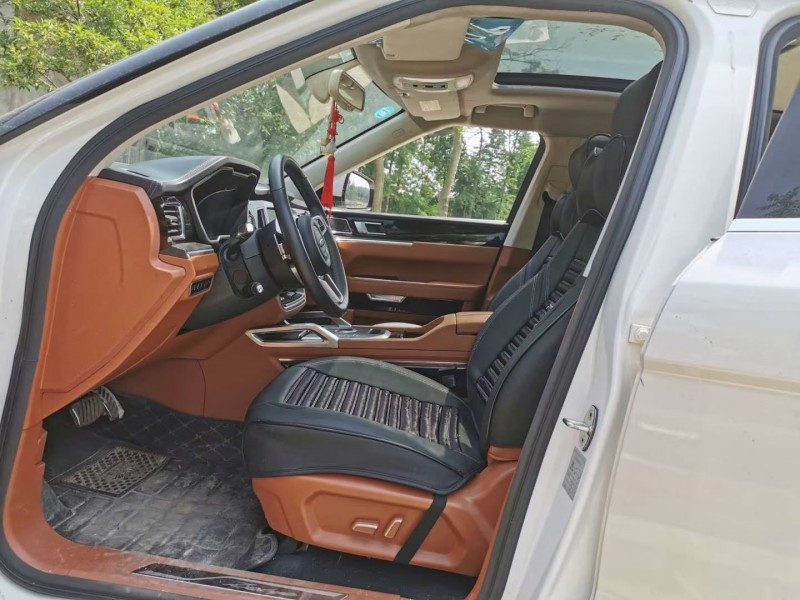 成都18年众泰T7007