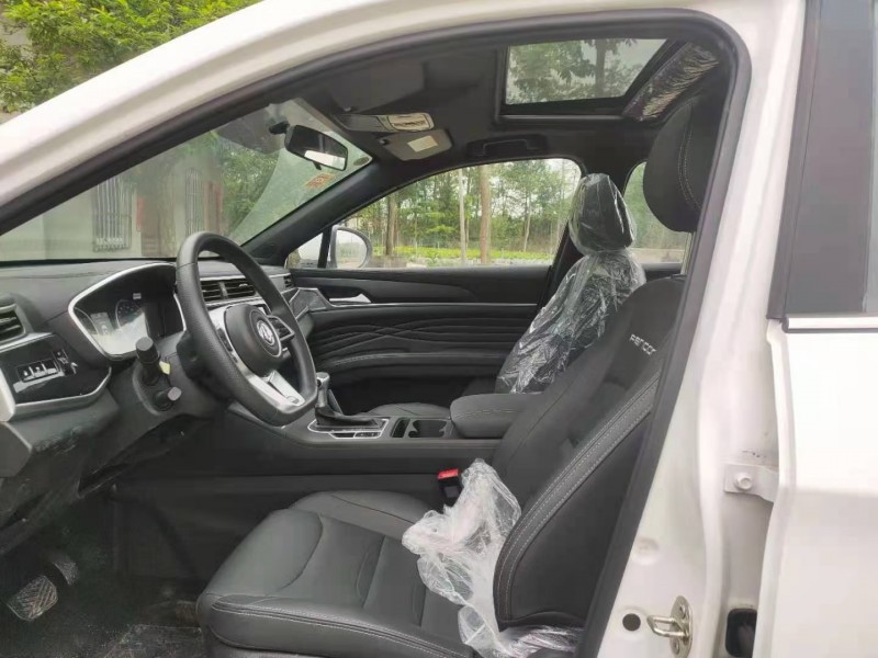 成都21年东风风光4