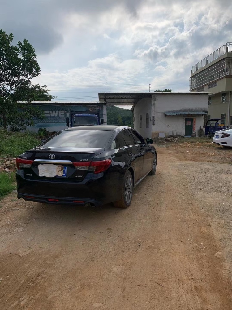 江门14年丰田锐志5