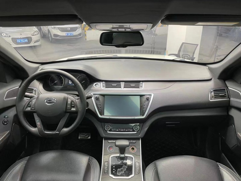 成都19年陆风X75