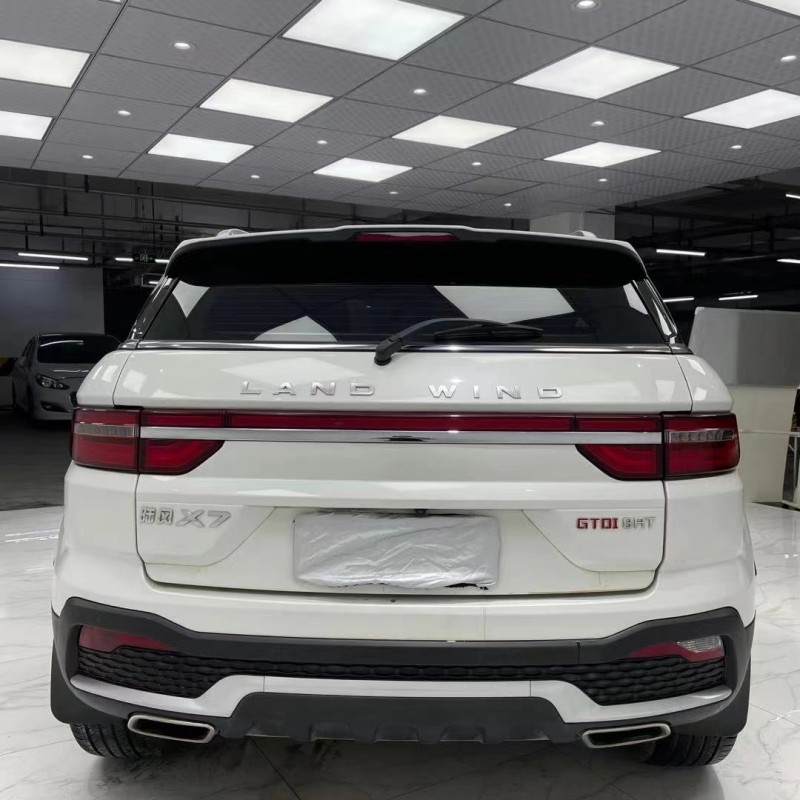 成都19年陆风X71