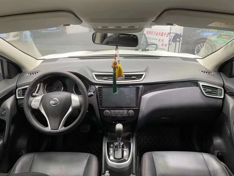 成都17年日产逍客5