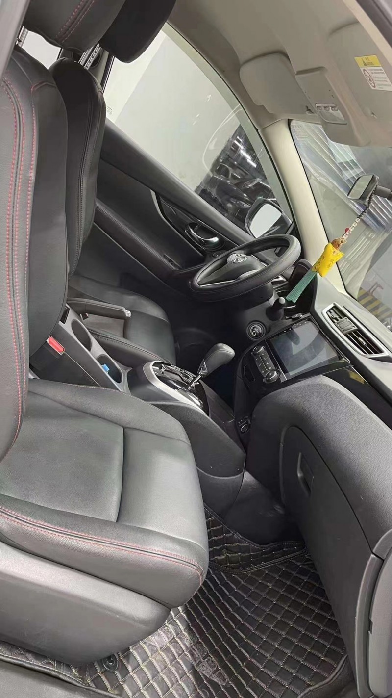 成都17年日产逍客4