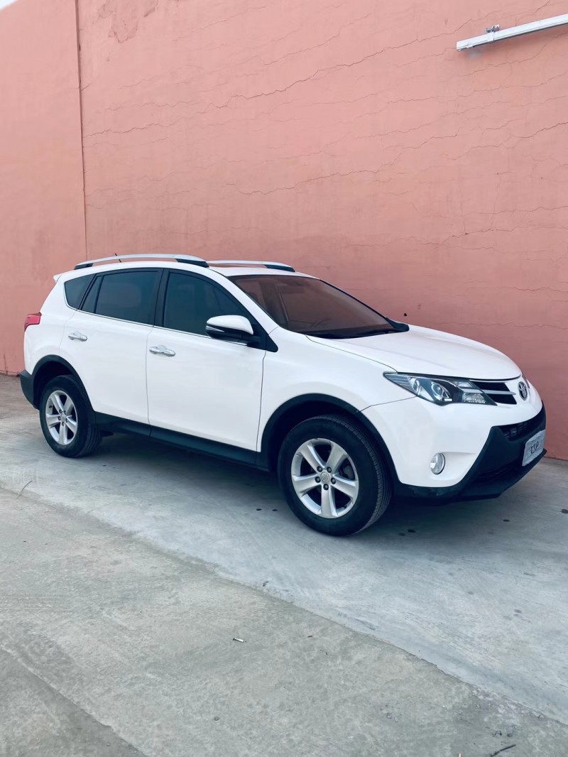 沈陽16年豐田RAV48