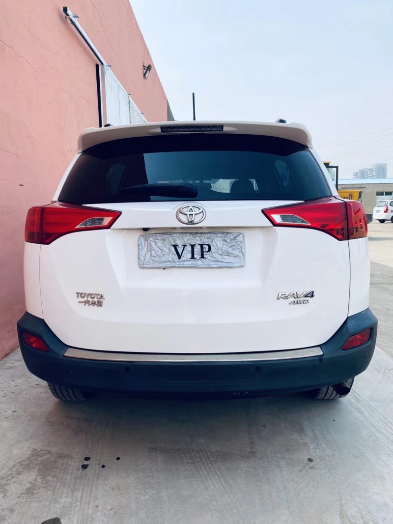 沈陽16年豐田RAV46