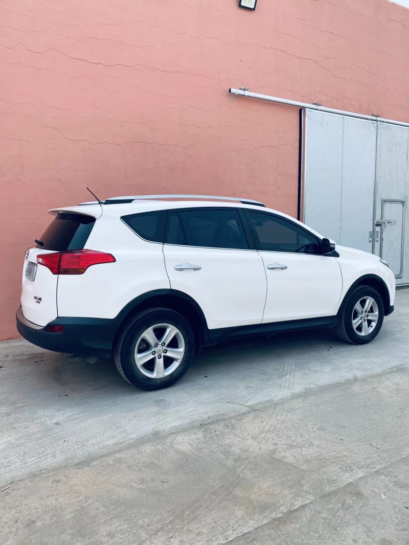 沈陽16年豐田RAV47