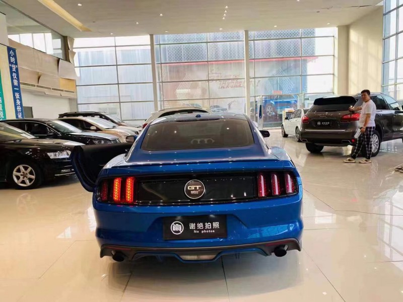 邢台17年福特野马7