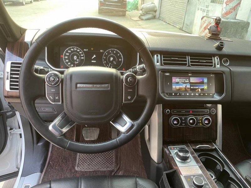 广州17年路虎揽胜行政9