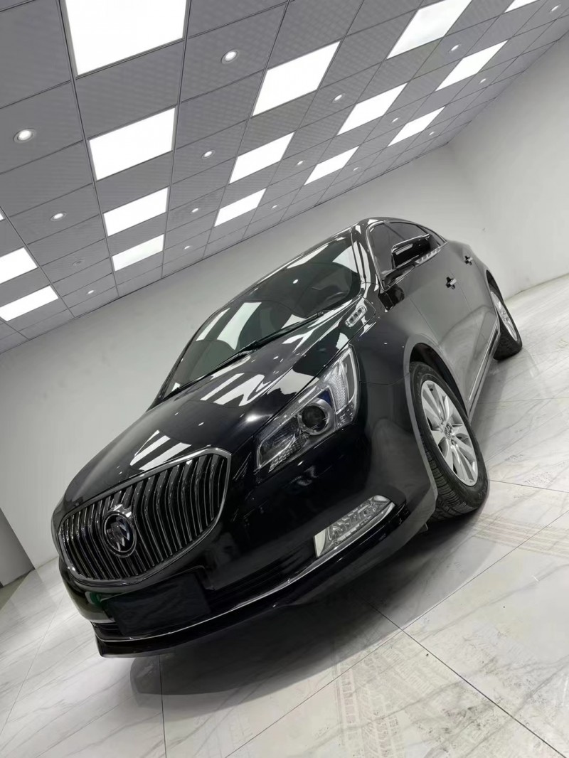 成都16年别克君越8