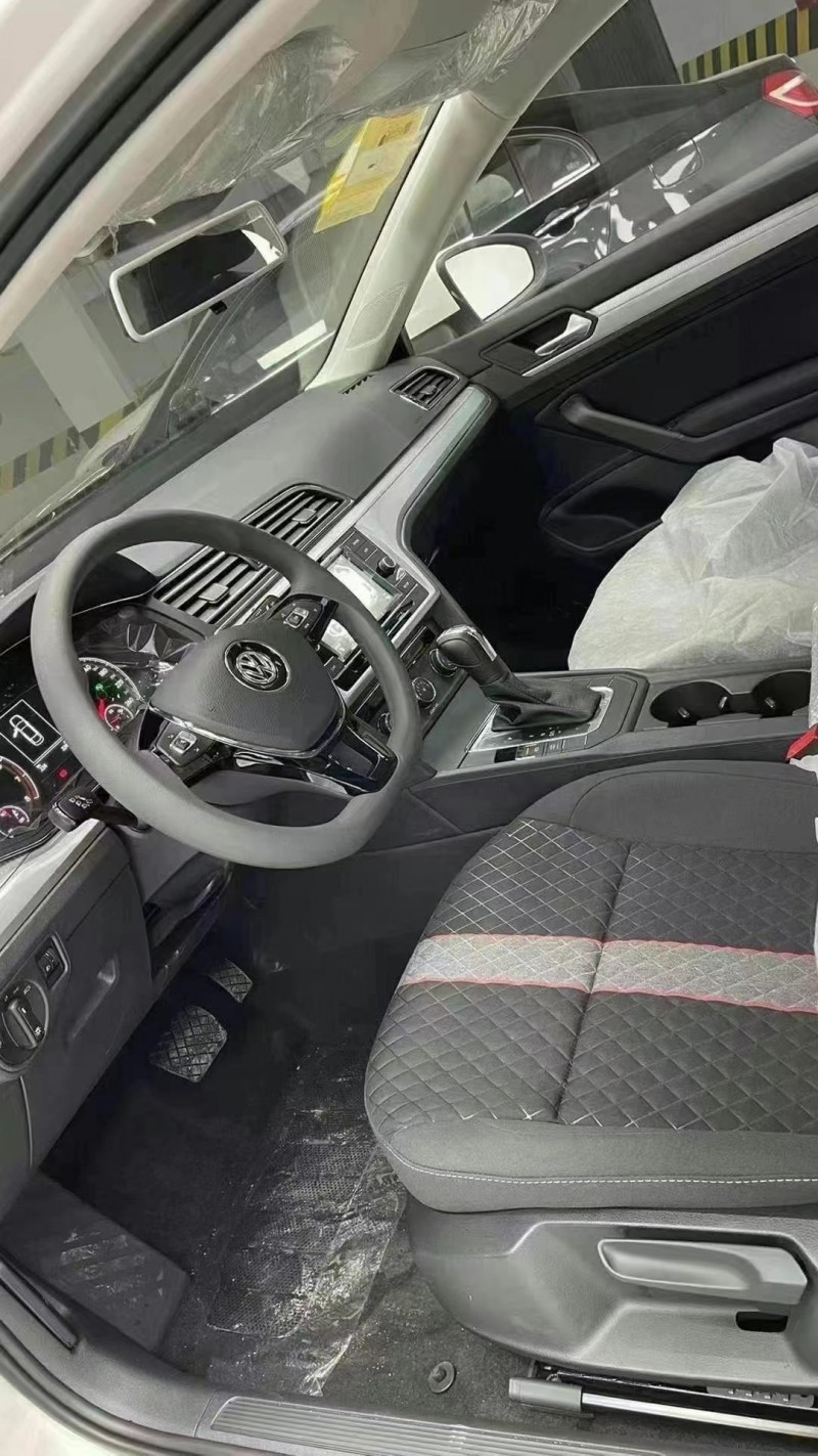 成都20年大众凌渡6