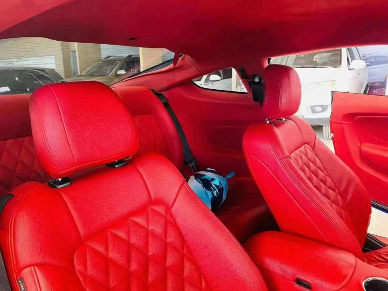 邢台16年福特野马5