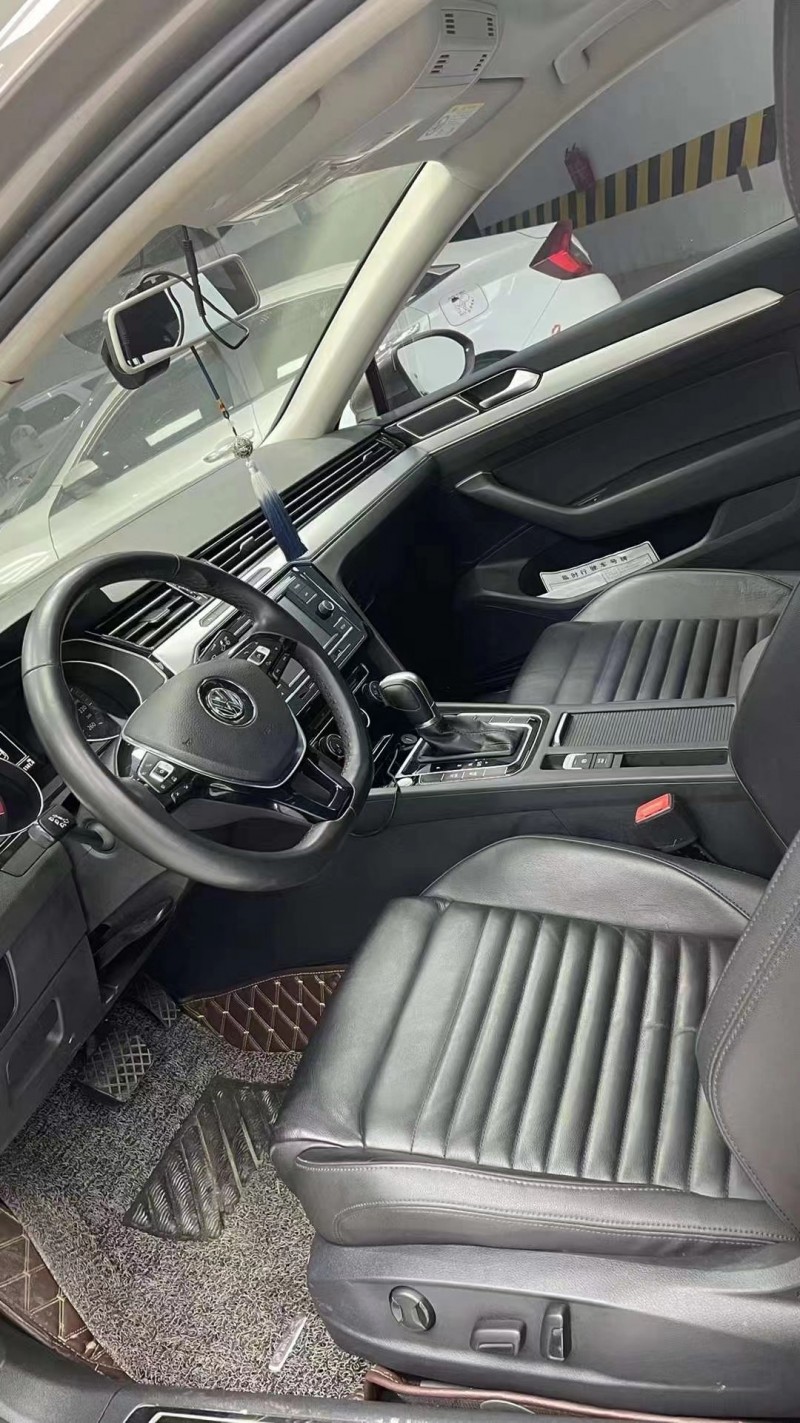 成都17年大众迈腾6