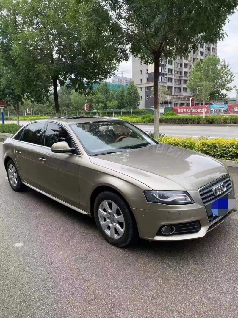 泰安12年奧迪A4L7
