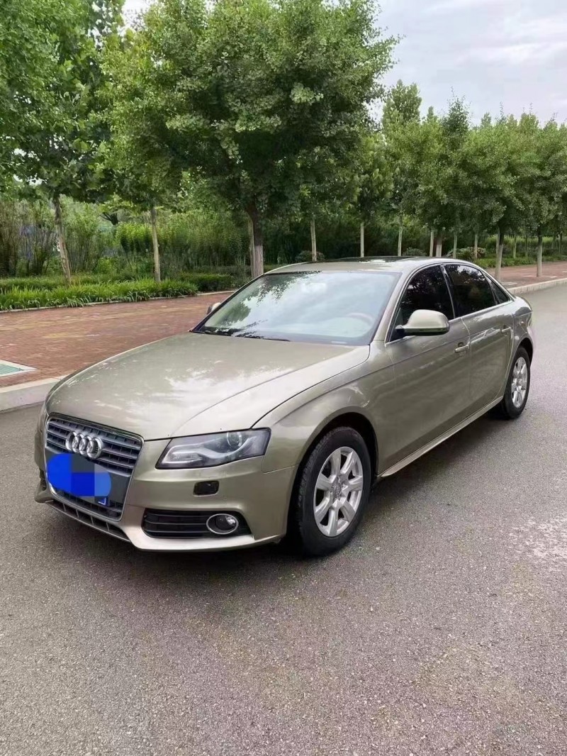 泰安12年奧迪A4L8