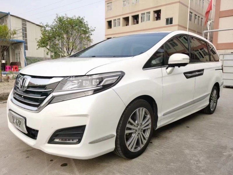 广州17年本田艾力绅3