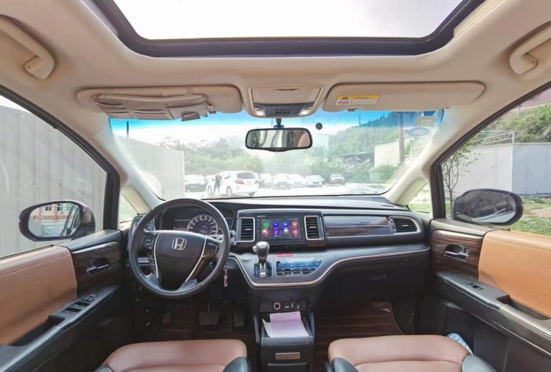 广州17年本田艾力绅4