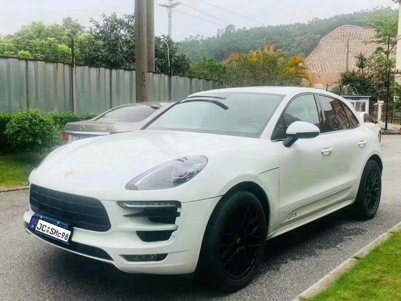 广州16年保时捷Macan2
