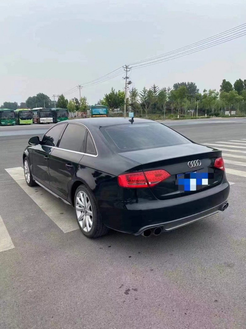 荊門12年奧迪A4L6