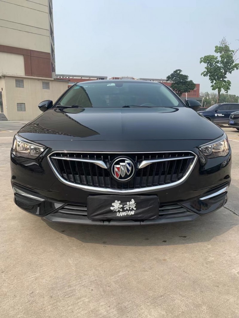 广州19年别克君威1