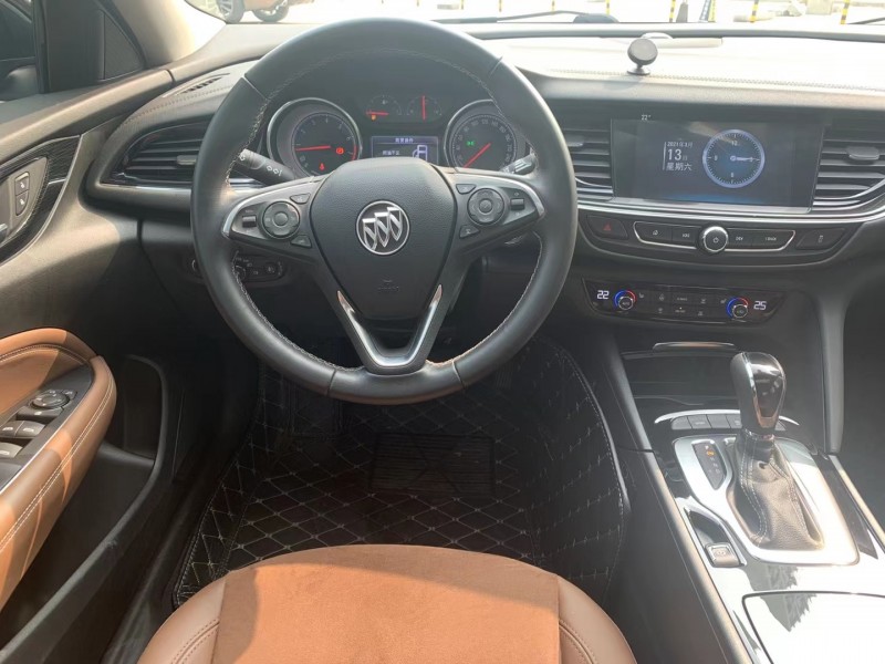 广州19年别克君威4