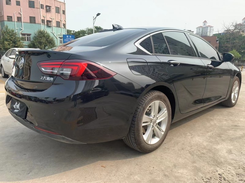 广州19年别克君威7