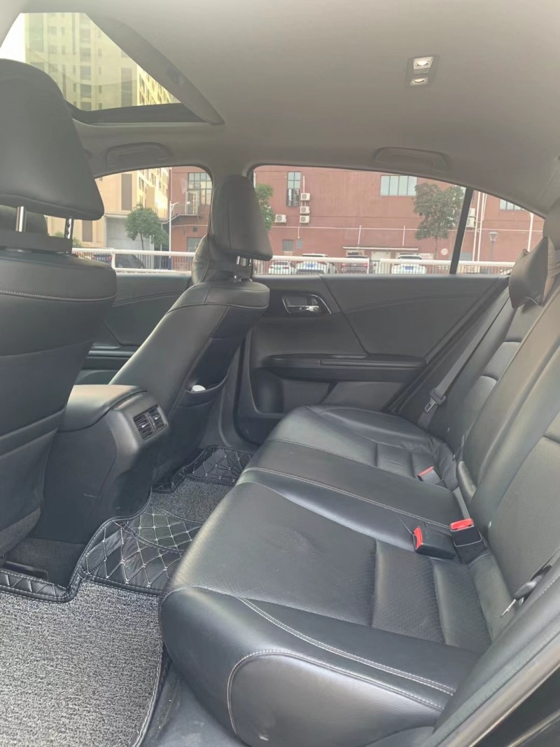 广州17年本田雅阁6