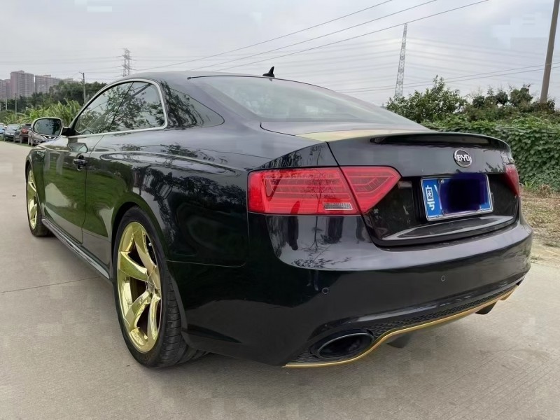 广州13年奥迪RS56